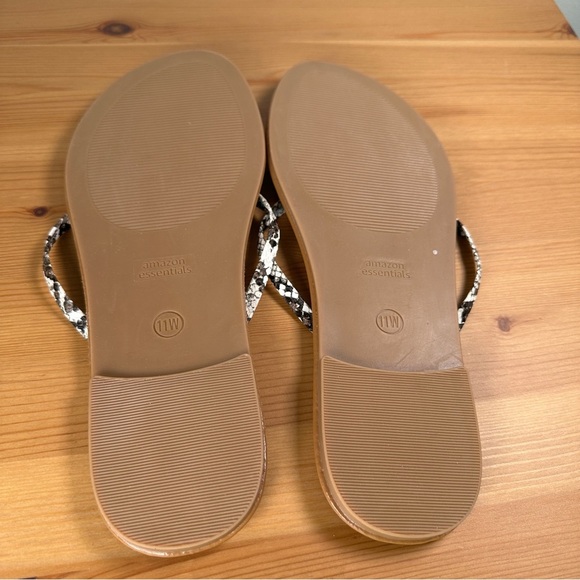Toe Thong Sandals | Women's Brown Sandals with Black and White Straps - Picture 3 of 3